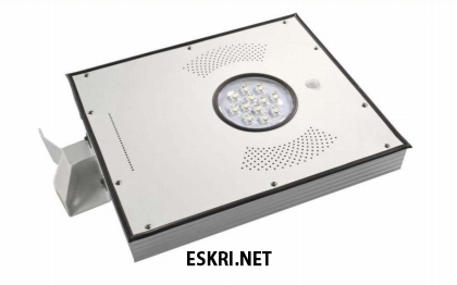Lampu jalan all in one GC-112 12 Watt eskri.net